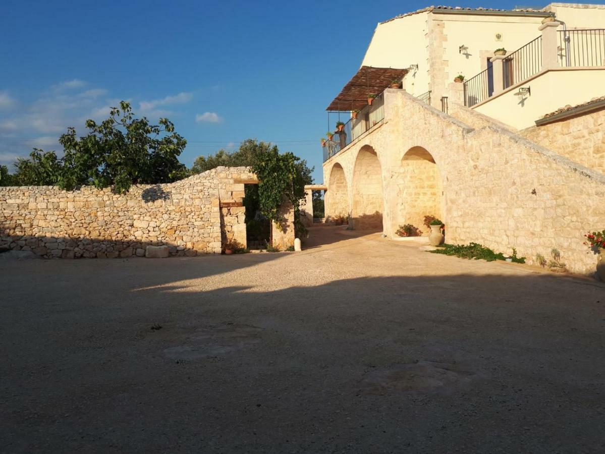 Villa La Dimora Del Decano Scicli Exterior foto